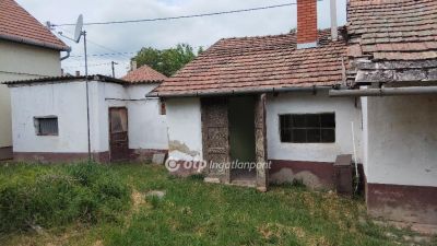 Eladó családi ház Szentes
