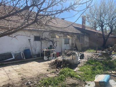 Eladó házrész Csongrád