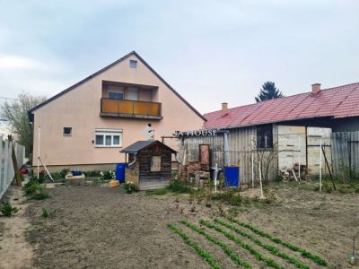Eladó családi ház Siófok