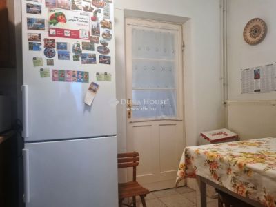 Eladó családi ház Siófok