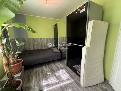 Eladó családi ház Budapest