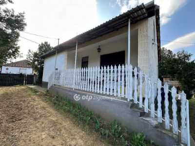 Eladó családi ház Nyírparasznya