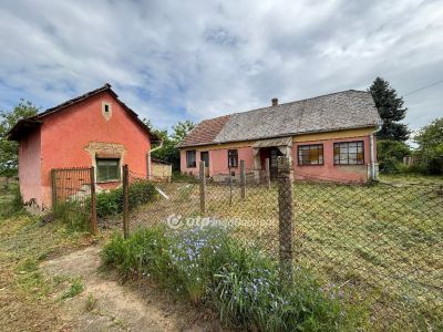 Eladó családi ház Nyírtass