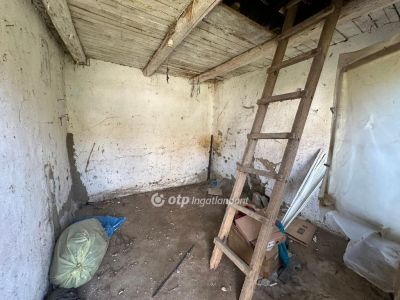 Eladó családi ház Tiszadada
