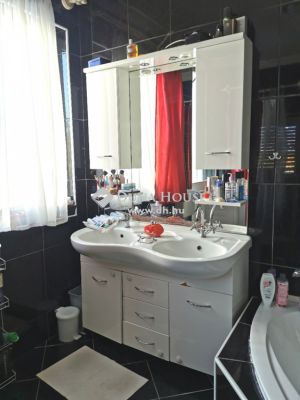 Eladó családi ház Miskolc