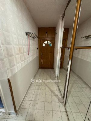 Eladó lakás Tiszafüred