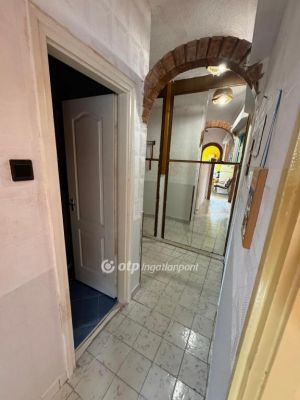 Eladó lakás Tiszafüred