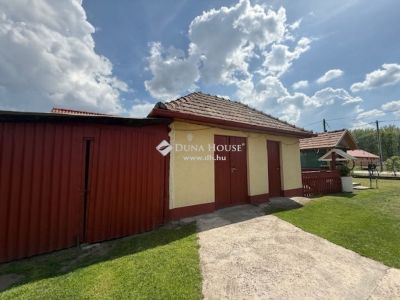 Eladó családi ház Monor