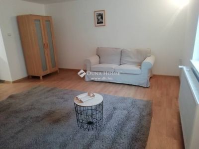 Eladó lakás Pécs