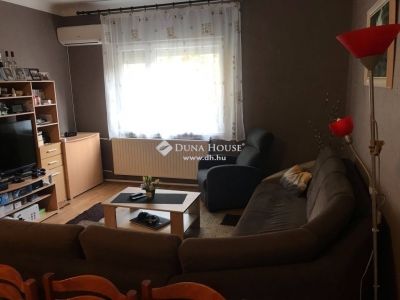 Eladó családi ház Pécs