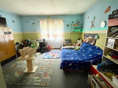 Eladó családi ház Csongrád