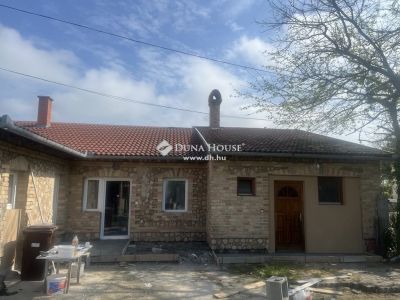 Eladó tanya Kecskemét