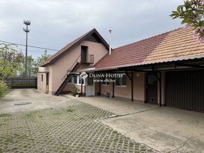 Eladó családi ház Maglód