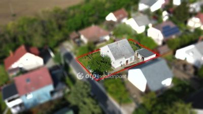 Eladó családi ház Balatonkenese Balatonakarattya