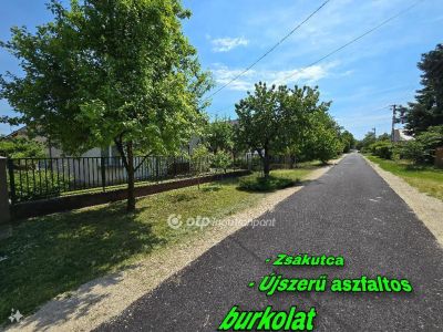 Eladó családi ház Balatonkenese Balatonakarattya
