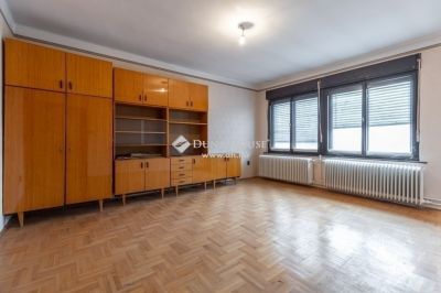 Eladó családi ház Budapest