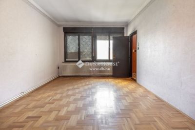 Eladó családi ház Budapest