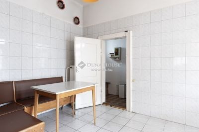 Eladó családi ház Budapest