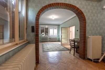 Eladó családi ház Budapest