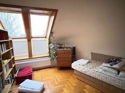 Eladó családi ház Budapest
