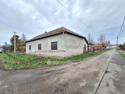 Eladó családi ház Biharnagybajom