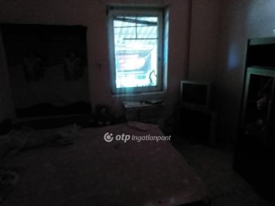 Eladó családi ház Hencida
