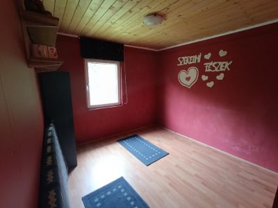 Eladó családi ház Adony