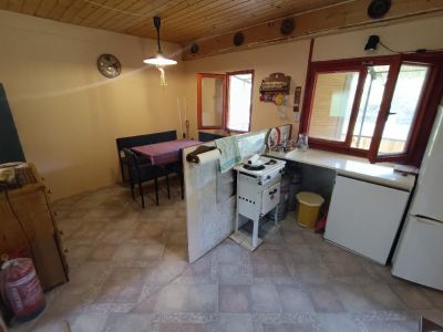 Eladó családi ház Adony