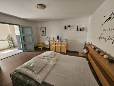 Eladó családi ház Villány