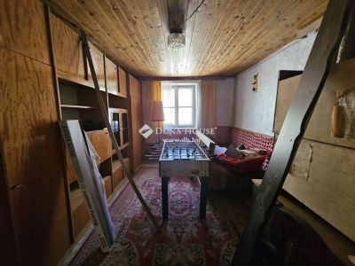 Eladó családi ház Villány