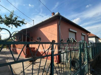 Eladó családi ház Szikszó