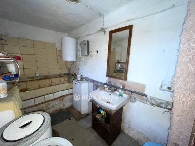 Eladó házrész Csongrád