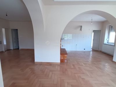 Eladó családi ház Kecskemét