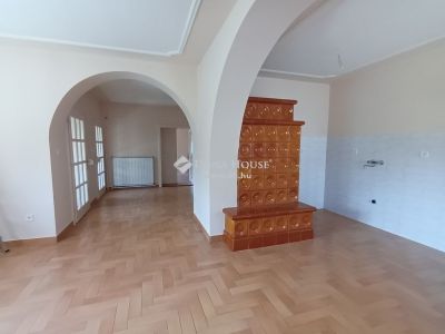 Eladó családi ház Kecskemét