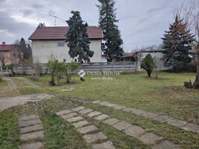 Eladó családi ház Budapest