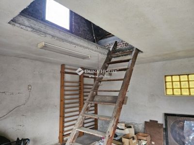 Eladó családi ház Budapest