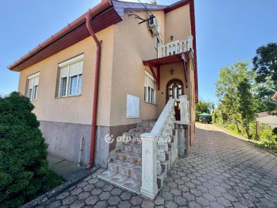 Eladó családi ház Debrecen