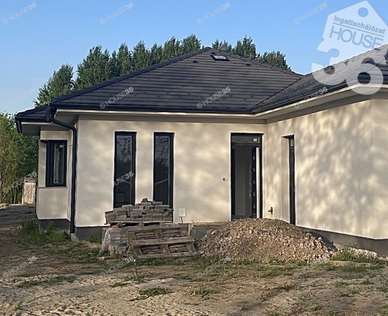 Eladó családi ház Kecskemét