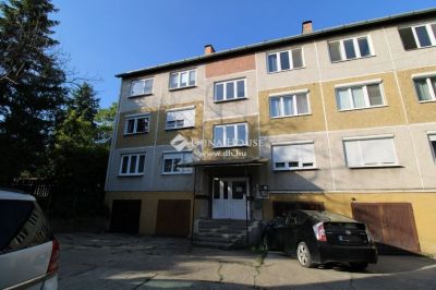Eladó lakás Budaörs