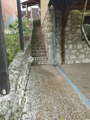 Eladó családi ház Pécs