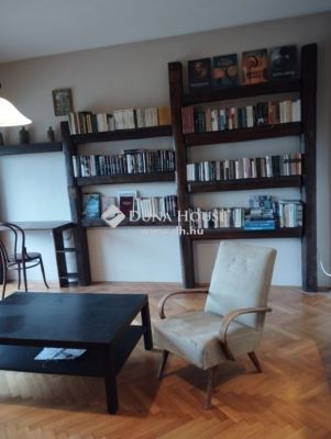 Eladó családi ház Pécs