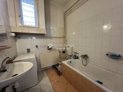 Eladó családi ház Budapest
