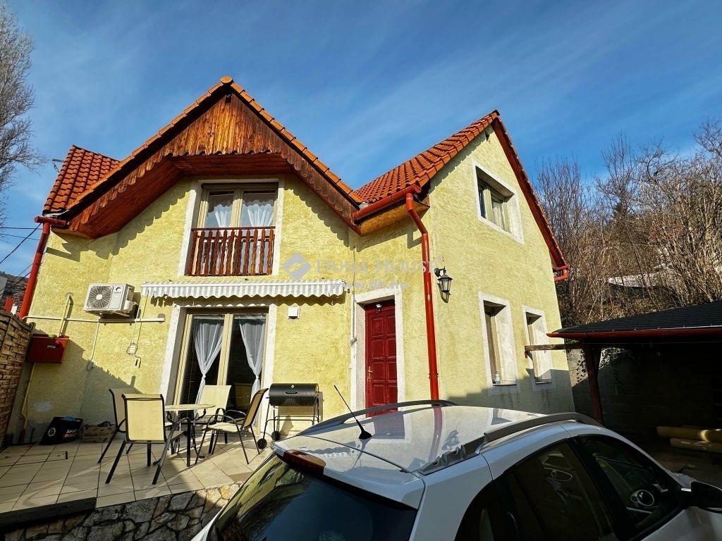 Eladó családi ház Pécs
