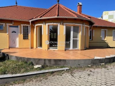 Eladó családi ház Tatabánya
