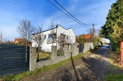 Eladó családi ház Szentendre