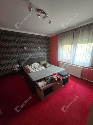 Eladó családi ház Vecsés