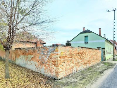 Eladó családi ház Nagykőrös