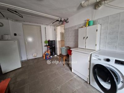 Eladó családi ház Debrecen