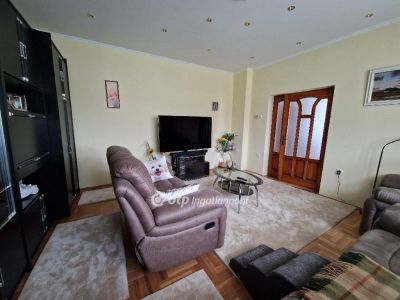 Eladó családi ház Debrecen