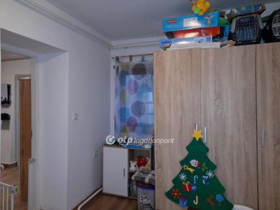 Eladó családi ház Szeged